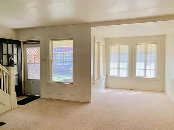 3rd image of 327 N 10th St #15