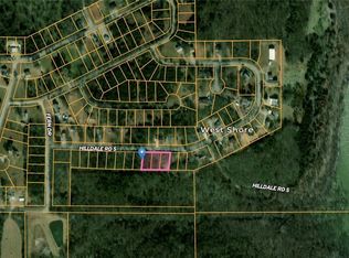 7559 Hilldale Rd S, Ozawkie, KS 66070