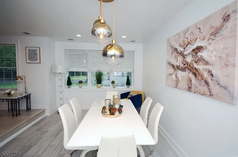 4 bed, 3.0 bath, $3,800 — Photo 3