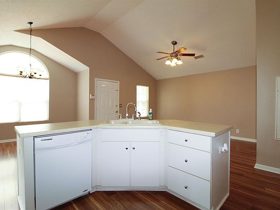 5th image of 5052 Boyd Dr