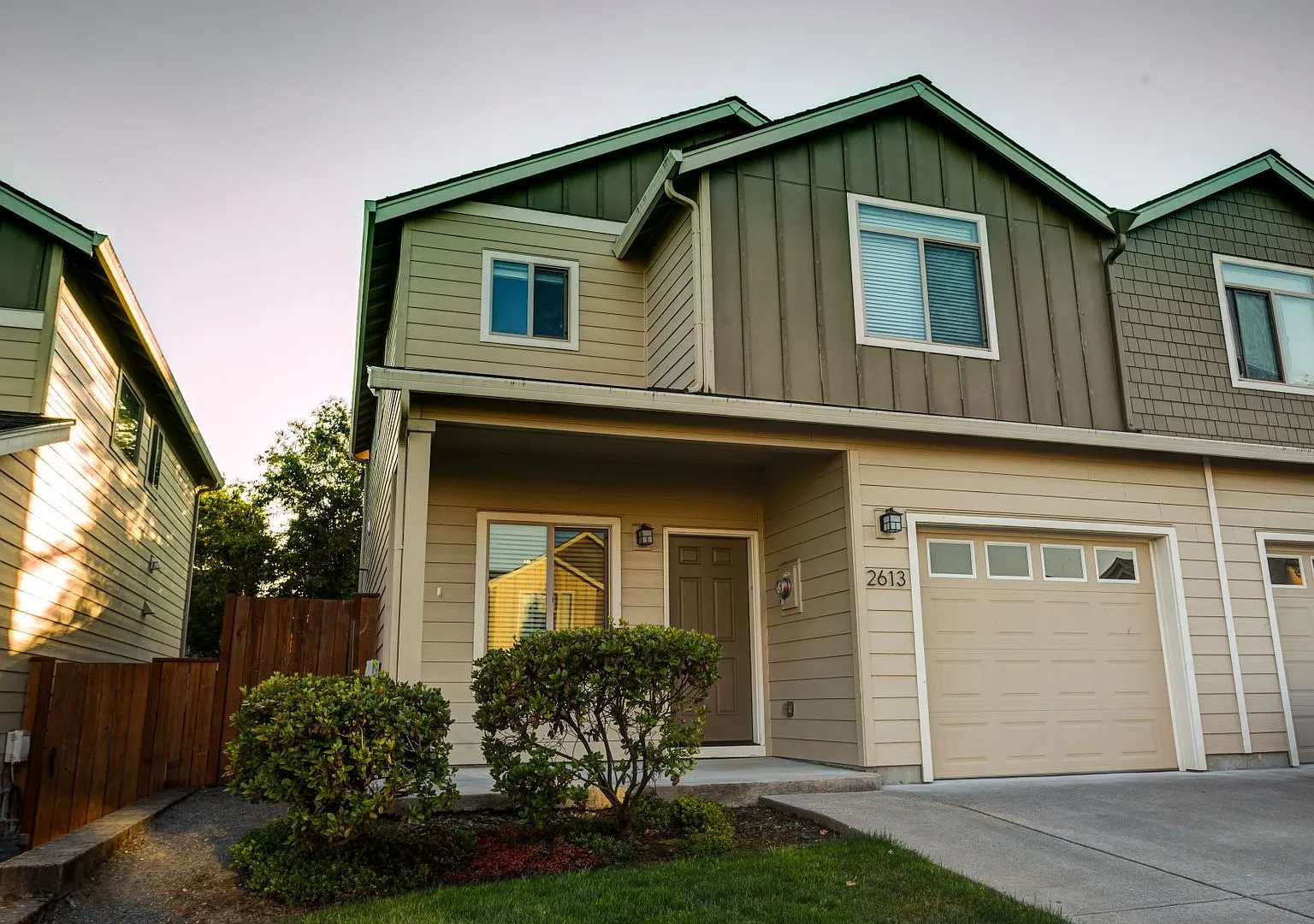 Camas Magnolia — Photo 1