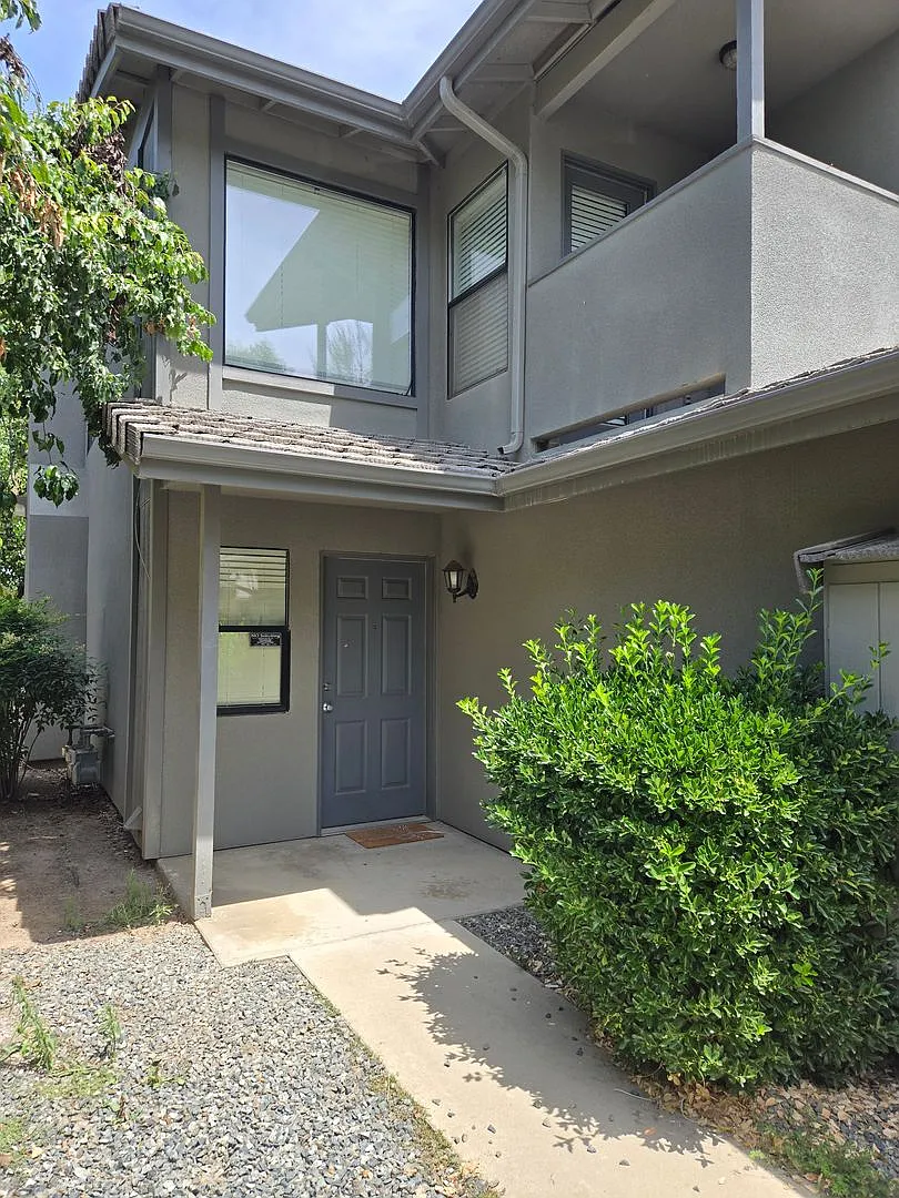4928 W Westgate Ct — Photo 1