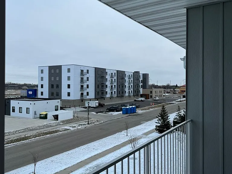 West Lake II Apartments — Photo 72