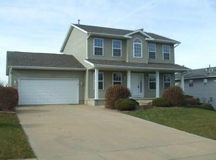 208 Maxwell Dr SW, Shellsburg, IA 52332