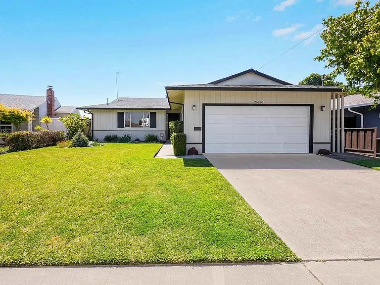 26003 Dodge Ave — Photo 3