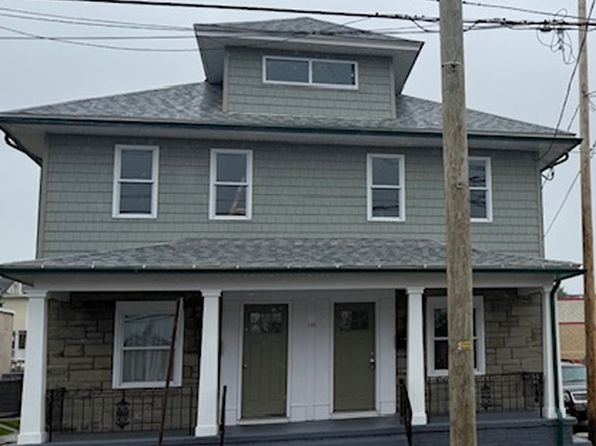 115 Oak St #2B