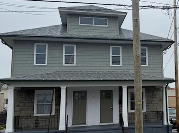 115 Oak St #2B, Old Forge, PA 18518