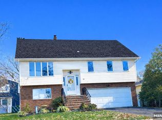 191 Pershing Rd, Clifton, NJ 07013