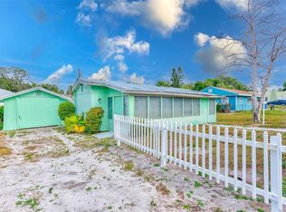 1313 Michigan Ave, Palm Harbor, FL 34683