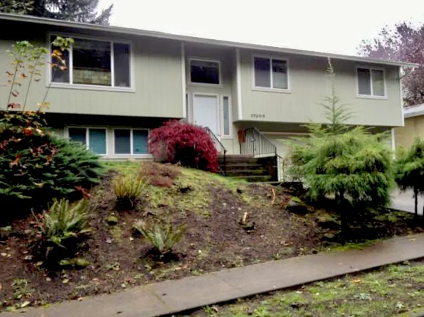 37205 Dubarko Rd, Sandy, OR 97055