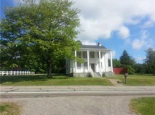 546 Blackhawk Rd, Beaver Falls, PA 15010