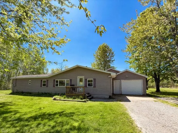 4426 E Black River Rd, Black River, MI 48721