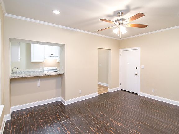 5th image of 402 Forest Ave APT 6