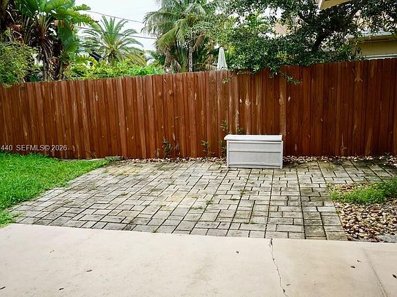 5th image of 3404 Barton Rd