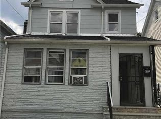 111-40 208th St, Queens Village, NY 11429