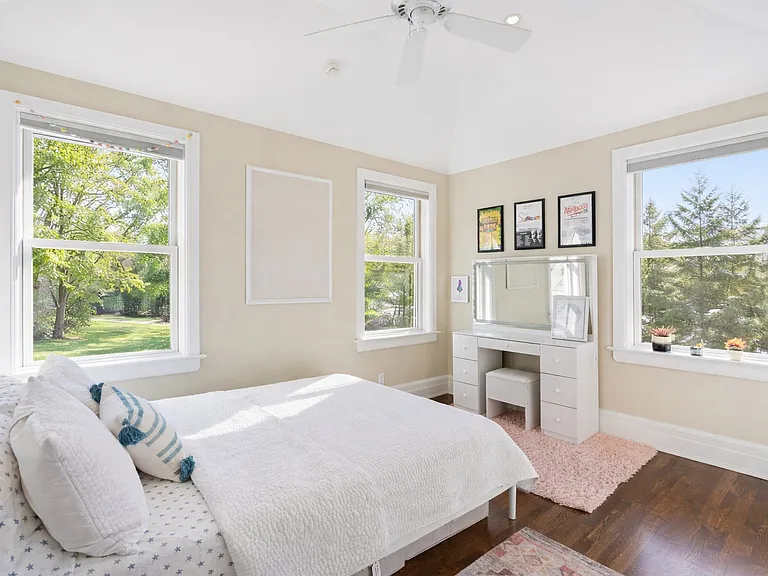 134 Montauk Hwy #A — Photo 13