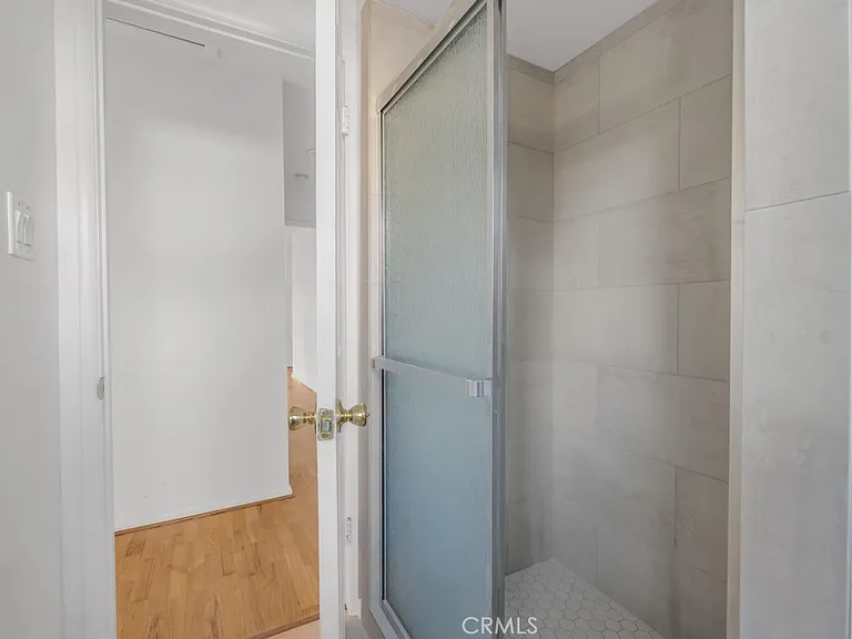 7758 Mason Ave — Photo 15
