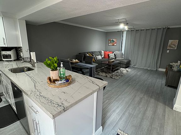 3rd image of 5160 Las Verdes Cir APT 305