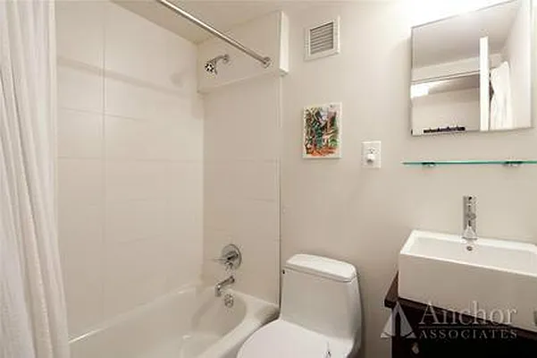 Rented by Anchor Associates | media 29