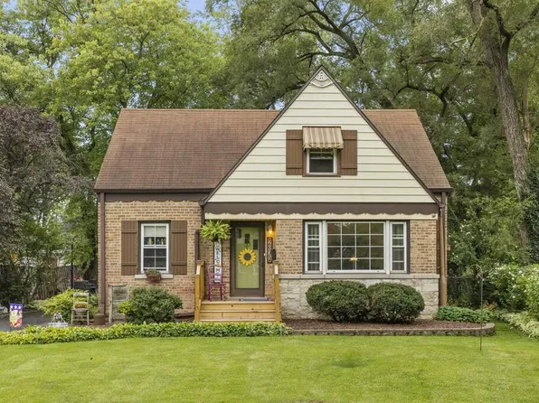 2035 Maple Rd, Homewood, IL 60430