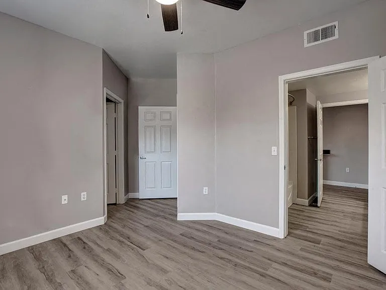 Broadleaf Apartments — Photo 47