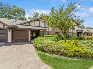 1456 N Elmhurst Rd APT 201A, Mount Prospect, IL 60056