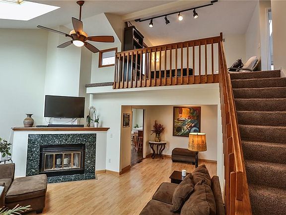 5th image of 29 Old Winding Ln