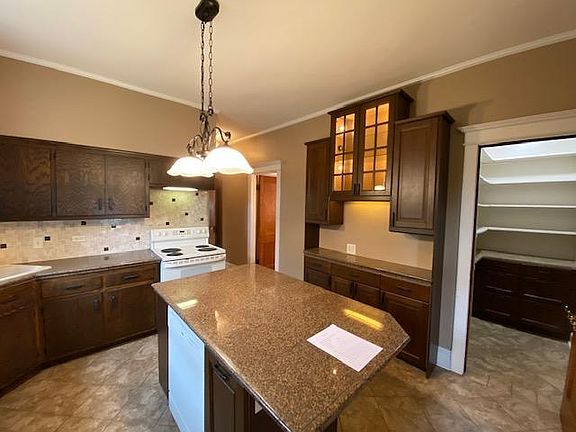 5th image of 7651 Monroe St #1