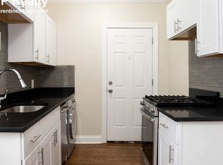 3817 N Greenview Ave APT 1E, Chicago, IL 60613