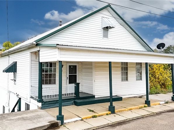 517 Front St, New Matamoras, OH 45767