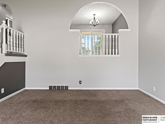 4th image of 7435 Nina St
