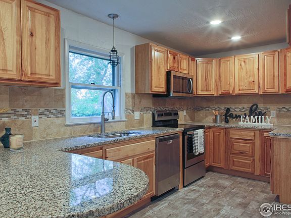 5th image of 2109 Buena Vista Dr