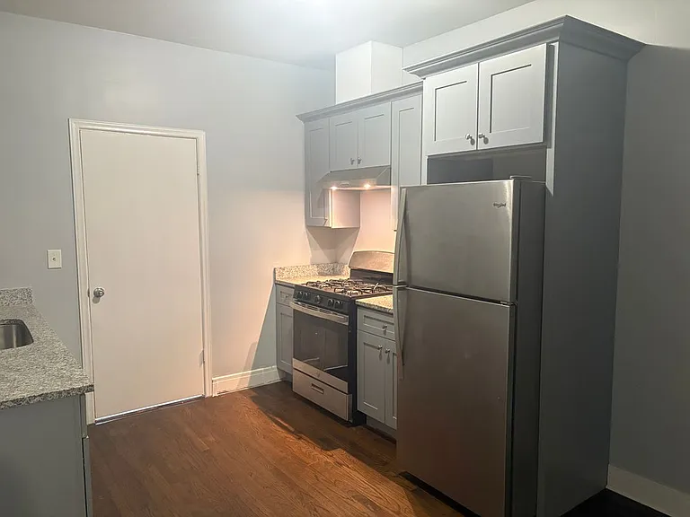 2731 N Austin Ave #3 — Photo 1