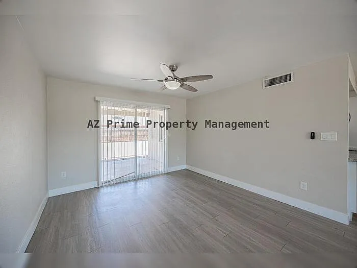 5849 S College Ave — Photo 8