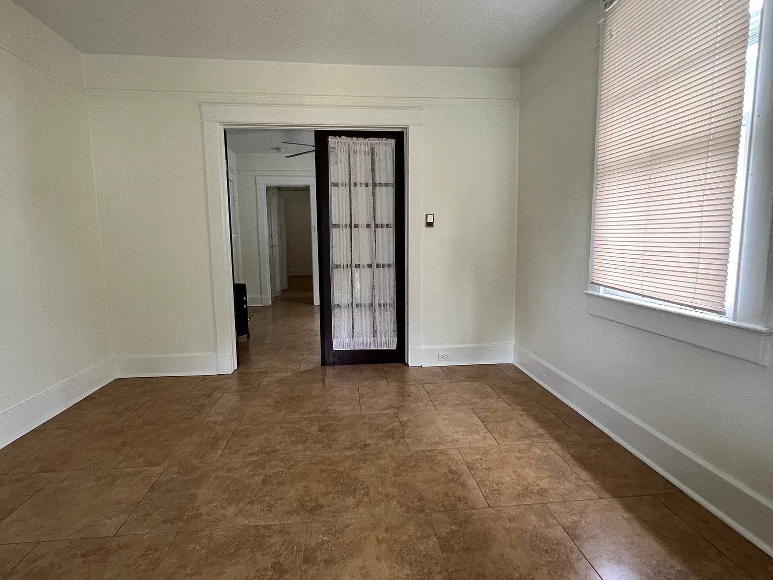 2 bed, 778 sqft, $1,050 — Photo 2