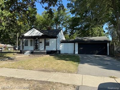 15840 Catalpa Dr, Southfield, MI, 48076