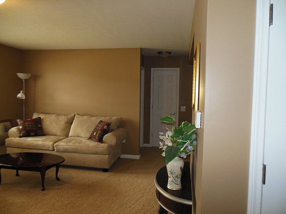 4th image of 315 Arlington Ave