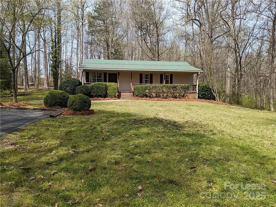 8505 Mount Holly Hntrsvlle Rd