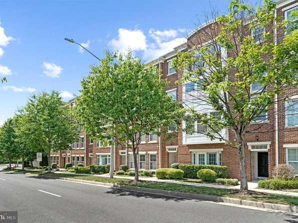 3040 Rittenhouse Cir #46, Fairfax, VA 22031
