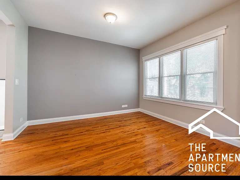 4325 N Lawndale Ave — Photo 6