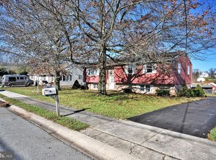 525 Juniper St, Denver, PA 17517