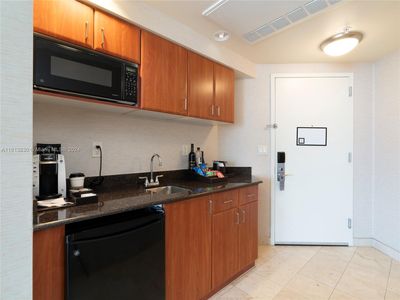 18001 Collins Ave #804, North Miami Beach, FL, 33160