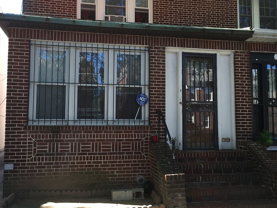 2nd image of 3046 84st.