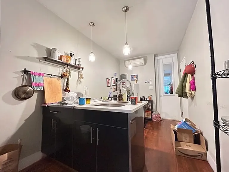 901 Saint Johns Pl #1B — Photo 4