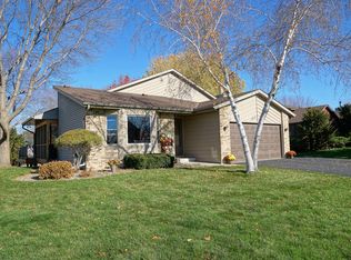 1013 Ticonderoga Trl, Eagan, MN 55123