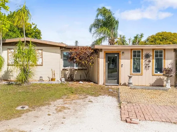 10549 112th Ave, Largo, FL 33773