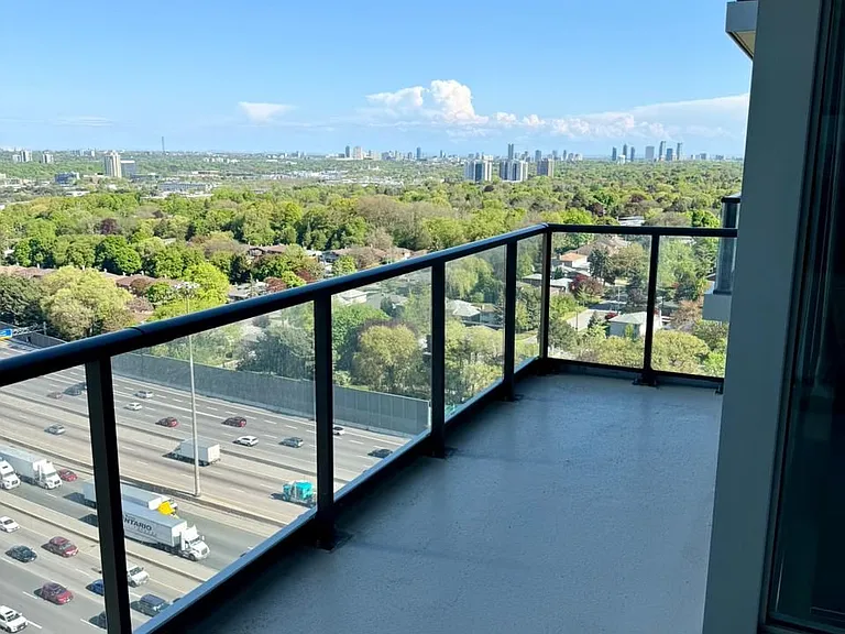 85 McMahon Dr #2201 — Photo 7