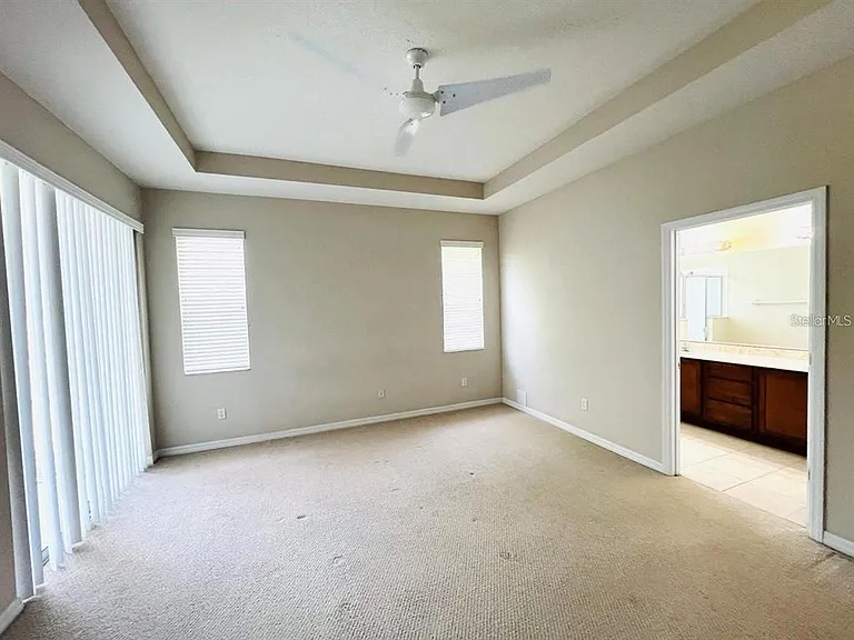 121 Raintree Cir — Photo 5