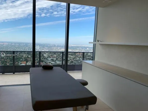 1000 Brickell Plz, Miami, FL