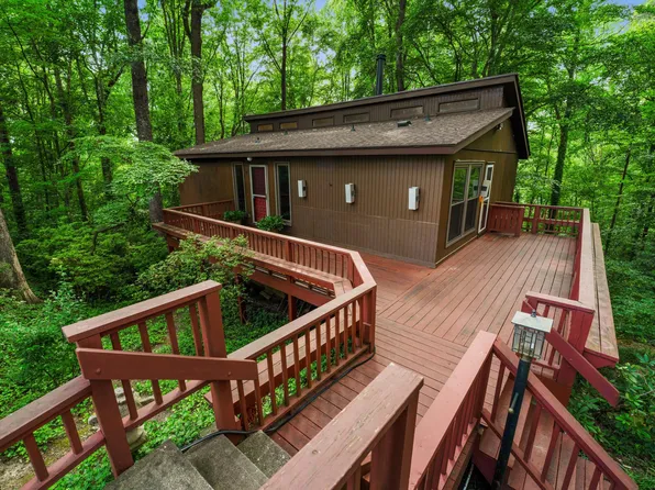 3416 Ocotea St, Raleigh, NC 27607